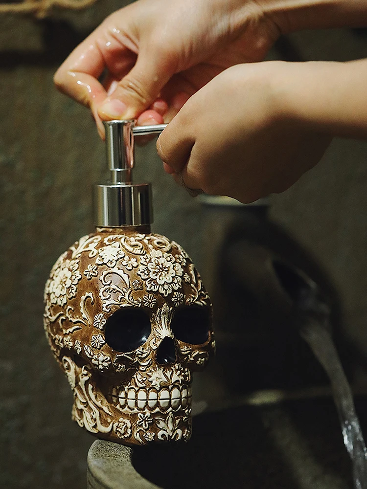 Skull ขวดสบู่ Vintage Empty Hand Sanitizer ขวดปั๊มของขวัญโลชั่นแชมพูผู้ถือฮาโลวีน Prop