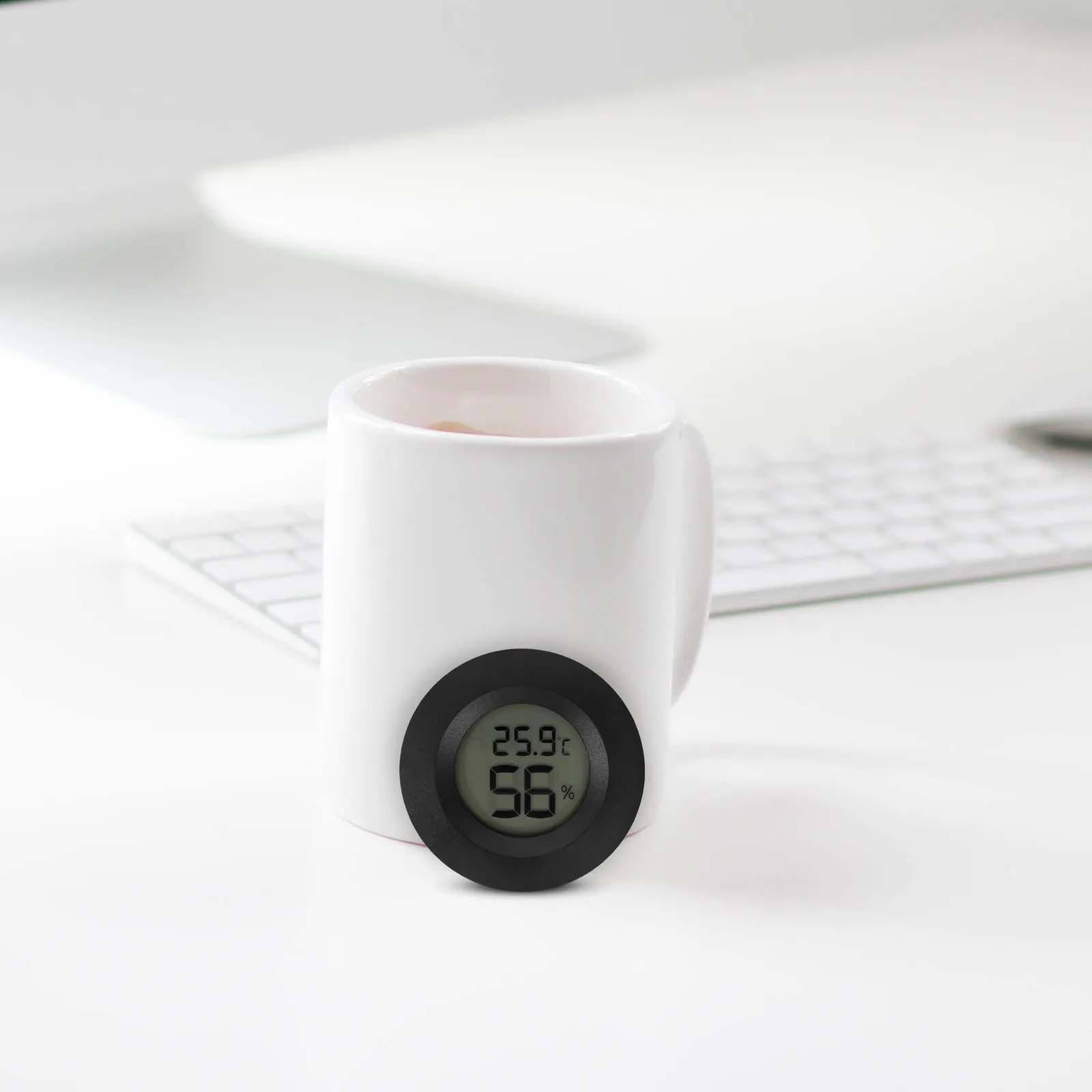 Black Mini LCD Humidity Temperature Meter Round Shape Indoor Thermometer Hygrothermograph Hygrometer for Cigar Room Incubators