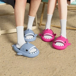 Zapatillas de tiburón de dibujos animados para hombre y mujer, toboganes de baño para interiores, Chanclas de playa de EVA, zapatos planos de moda para pareja, sandalias suaves