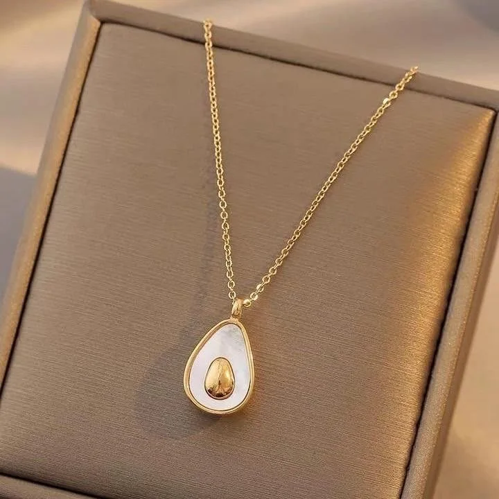 316L Stainless Steel High Sense Light Luxury French Shell Avocado Ladies Necklace & Pendant Fashion Exquisite Fashion Jewelry