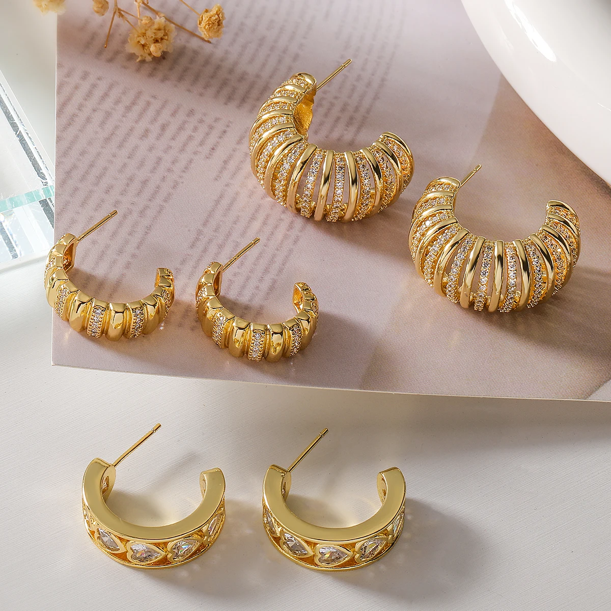 NEWBUY 2024 New Fashion Gold Color C Shape Stud Earrings For Elegant Women Luxury AAA CZ Inlay Wedding Jewelry