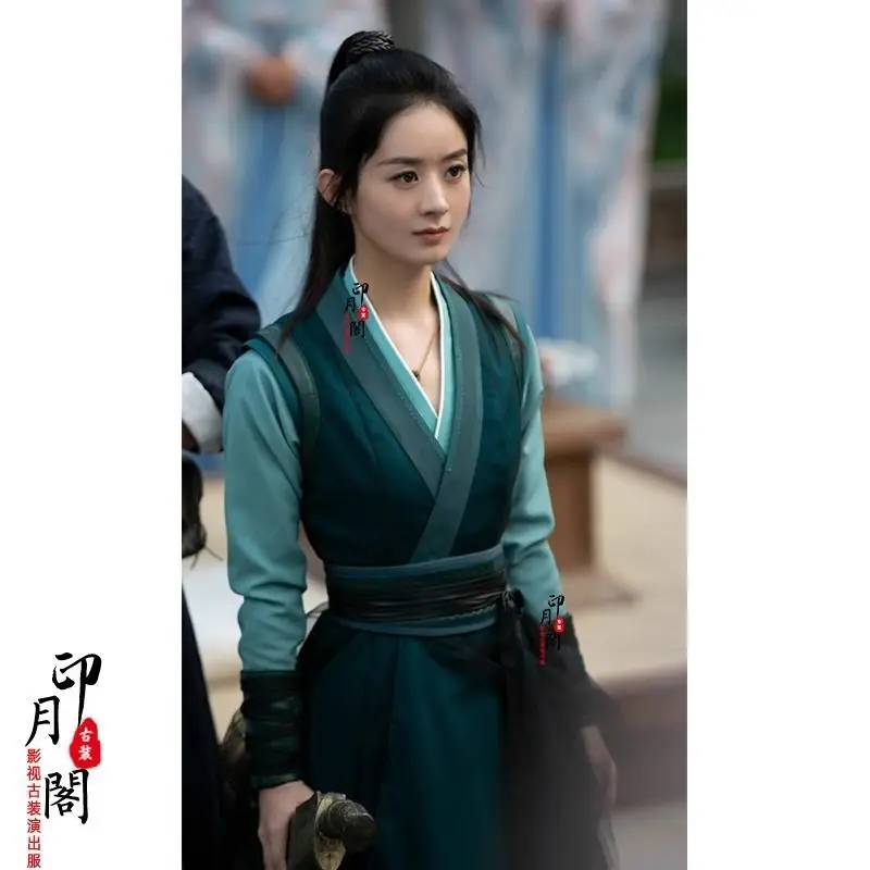 Film and television show featuring Zhao Liying wearing the same ancient costume for women, Hanfu for female swordsmen,