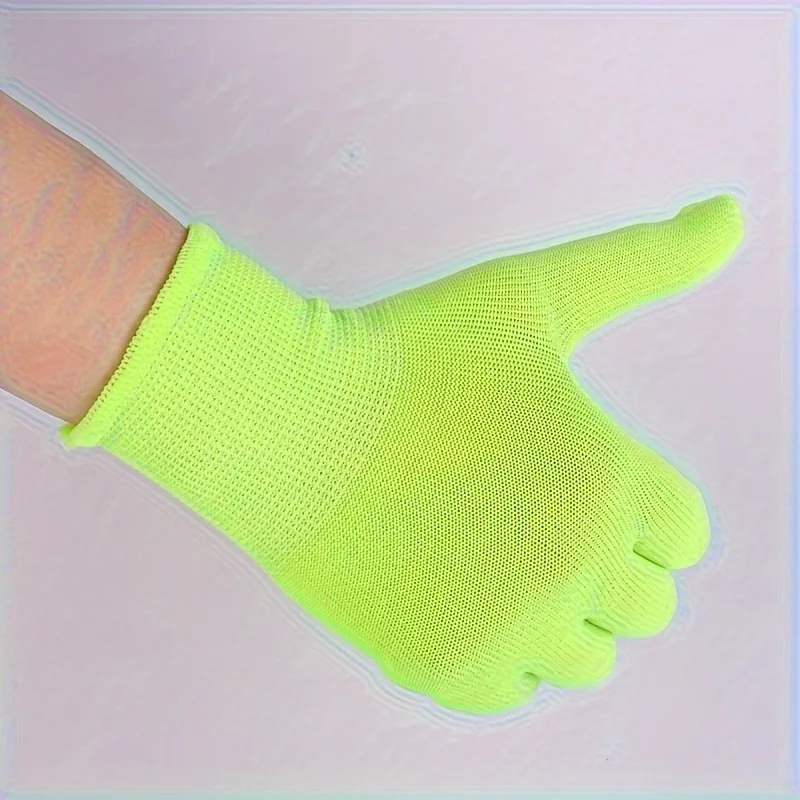 20 Paar leuchtende Partyhandschuhe für Weihnachten – UV-reaktives Neon-Grün, geeignet für Blacklight-Partys, Bar-Events und Erwachsenenfeiern – langlebiges Polyester-Leuchtzubehör, federfreie Konstruktion, Halloween-, Weihnachts- und Party-Spielzubehör – Detail 3