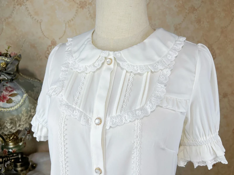 Fashion Lolita Doll Collar Lace Shirts 2024 Summer Short Sleeve Sweet Girl Solid Color Tops Feminine Single Row Multi-Buckle Top
