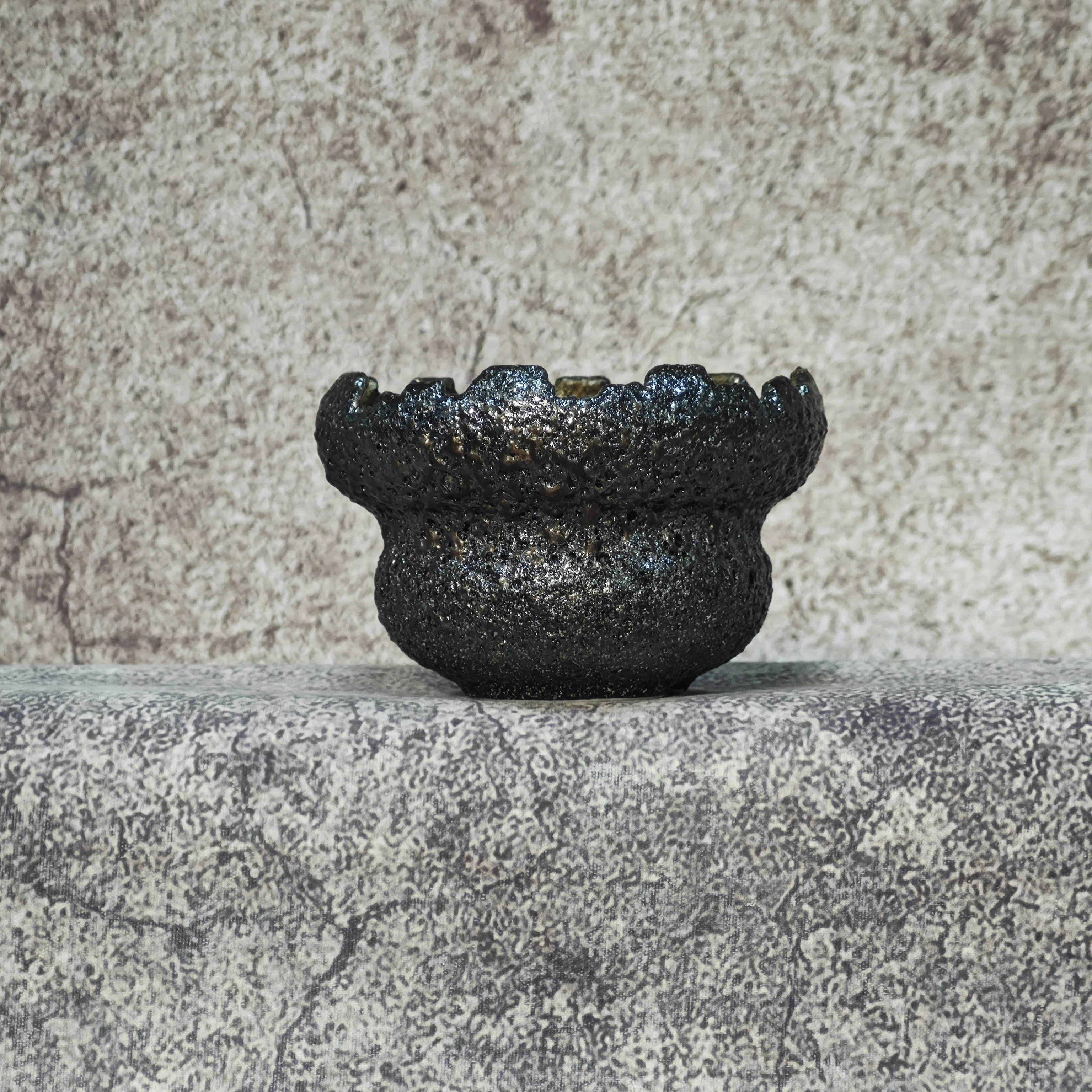 Rough Texture Matte Metallic Glaze Caudex Plant Pot, Handmade Ceramic Planter For Agave, Cactus, Dioscorea Elephantipes & Succul