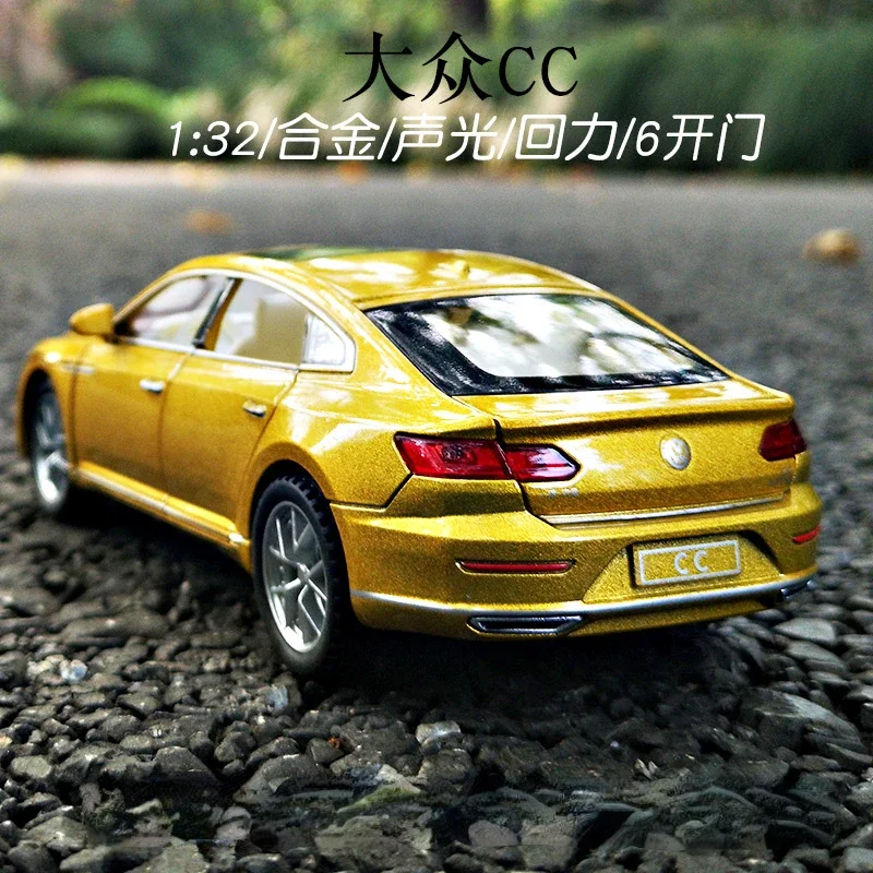 1:32 Volkswagens CC Alloy Car Model Diecasts & Toy Vehicles Metal Toy Car Model Car Central Control Ornaments Toys Kids A132