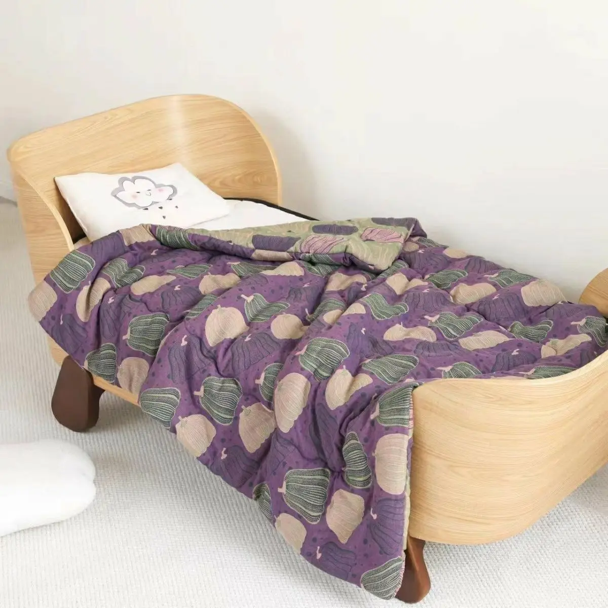 Soft Cotton Kids Quilt, Purple Pumpkin Pattern Reversible Warm Comforter, Durable Breathable Bedding For Toddler Bed, Bedroom
