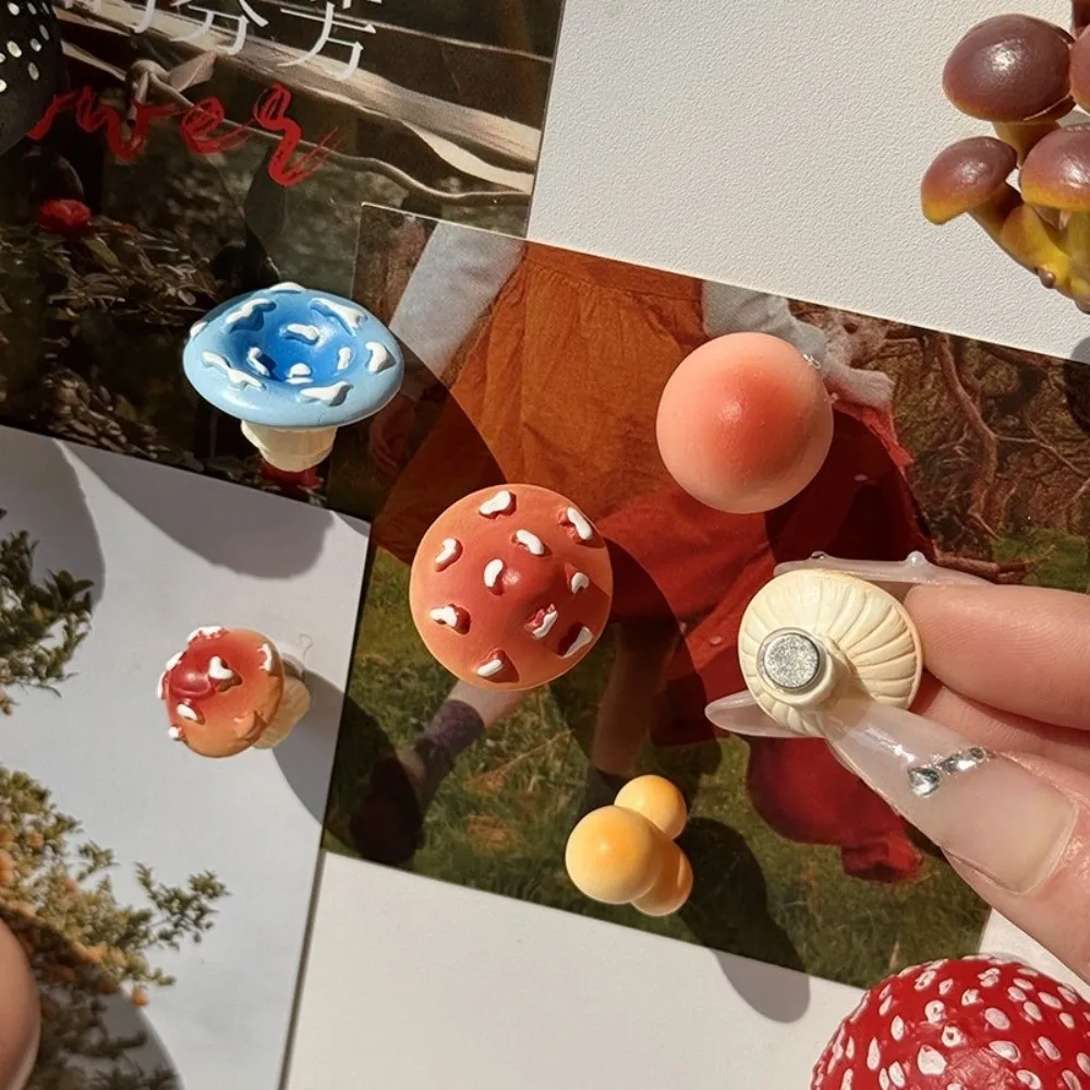 6pcs New 3D Mini Mushroom Fridge Stickers Simulated Magnetic Mushroom Statue Forest Theme Micro Landscape Ornaments Office Decor
