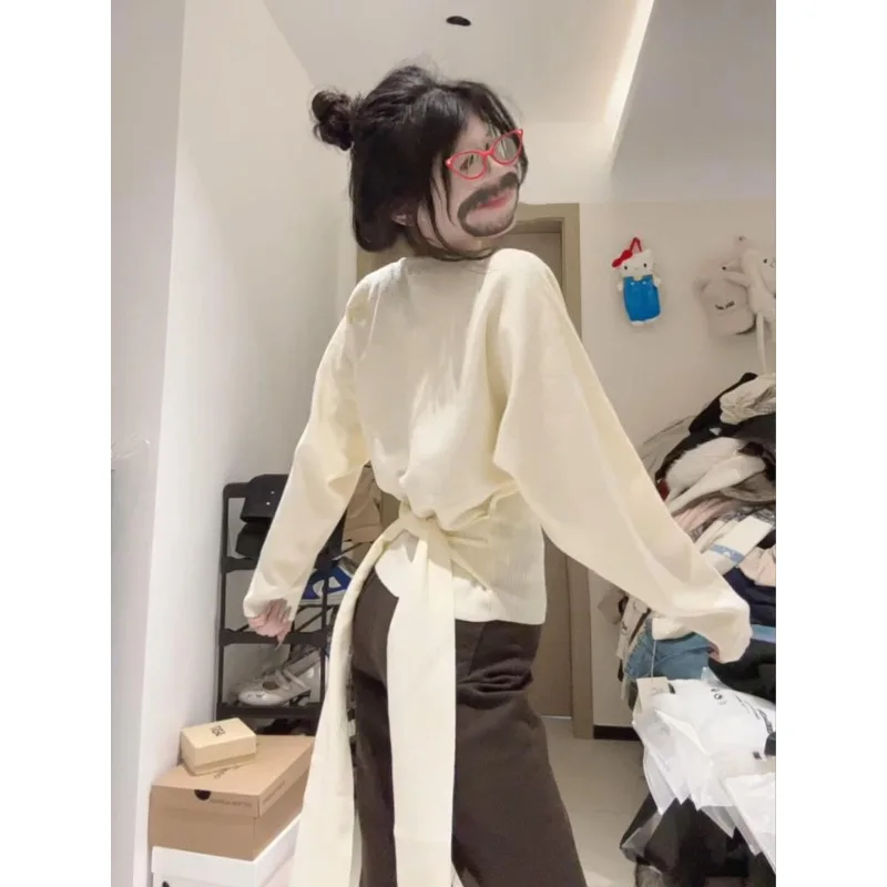 Women Gentle Knitted Sweater Women's 2026 Spring New Korean Version Bow Back Waist Design Commuter Bottoming Shirt