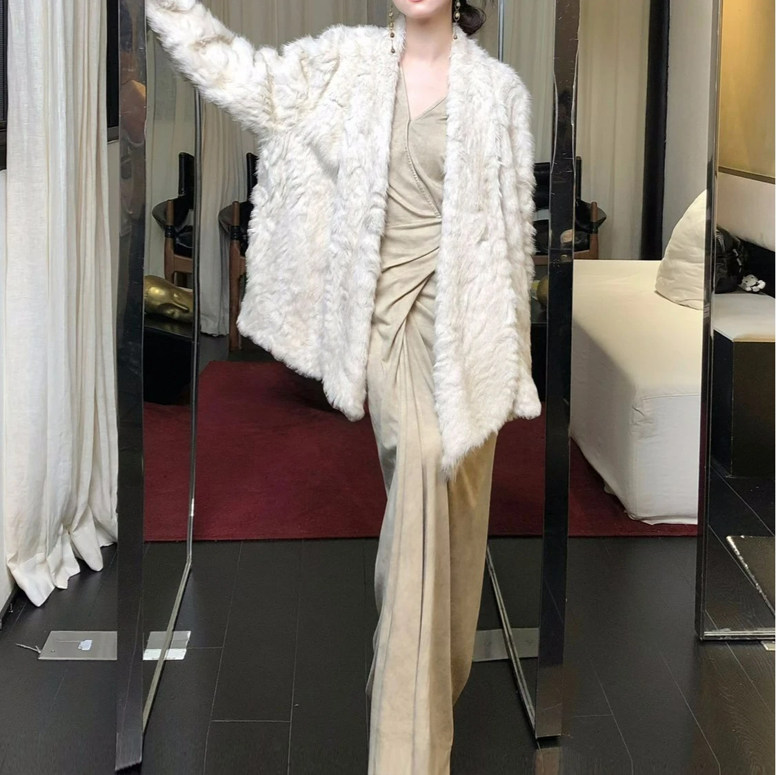 

High-End Eco-Friendly Faux Fur Coat Autumn Winter New Irregular Design for Women Fashionable Warm Outerwear