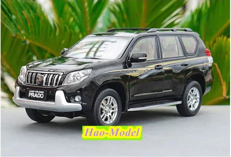 1:18 FAW For TOYOTA PRADO Car Model Diecast Metal Boys Toys Kids Gifts Hobby Display Ornaments Collection White/Black