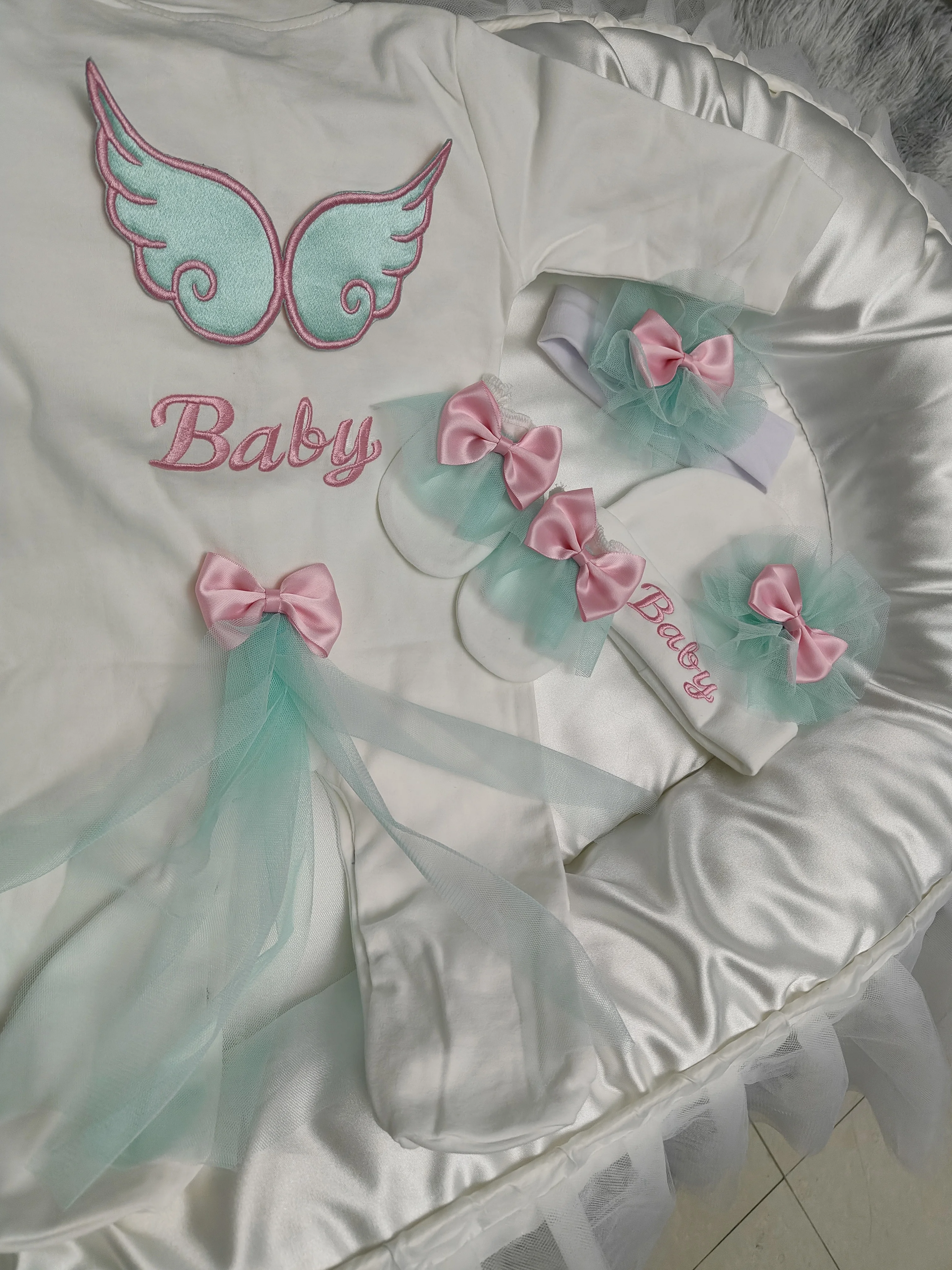 New 2026 Angel Wing 4Pcs Set Baby Footed Romper Mint Tulle Newborn Jumpsuit For Baby Shower Photo Shoot