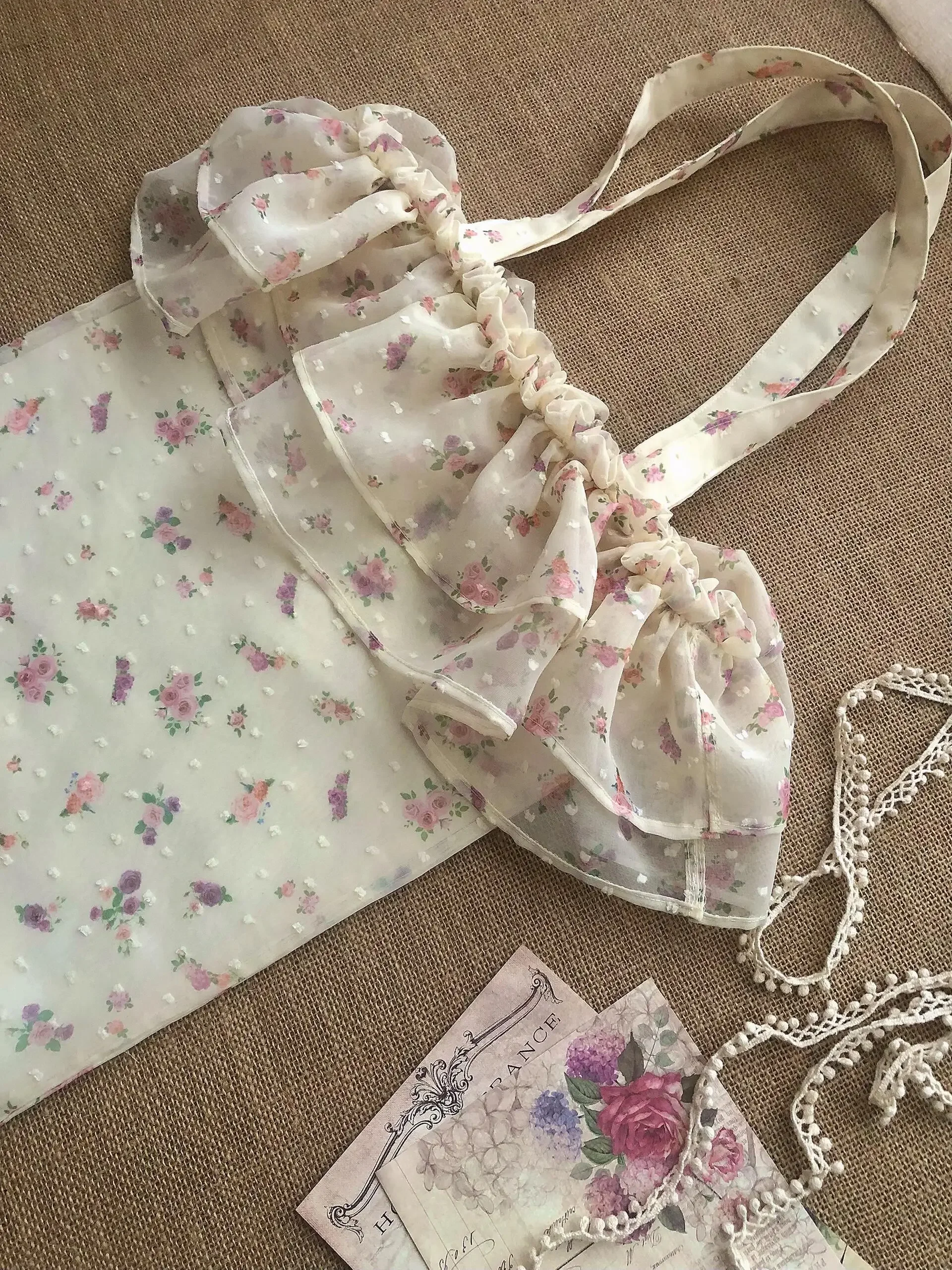 

New Large Capacity Floral Commuter Bag for Women Large Capacity Ruffled Edge Hand-held Shoulder Bags