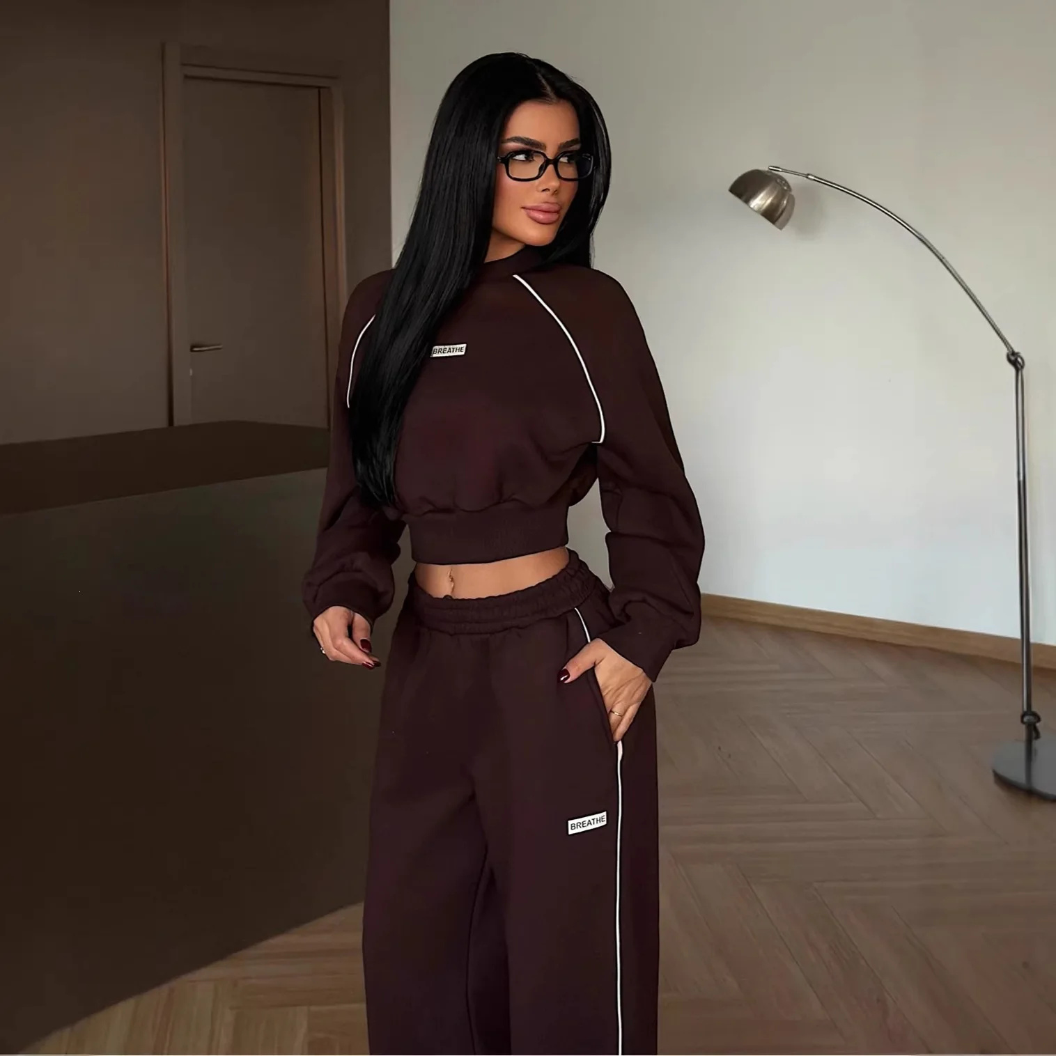Fashionable line letter short waist-hugging hoodie long pants two-piece set