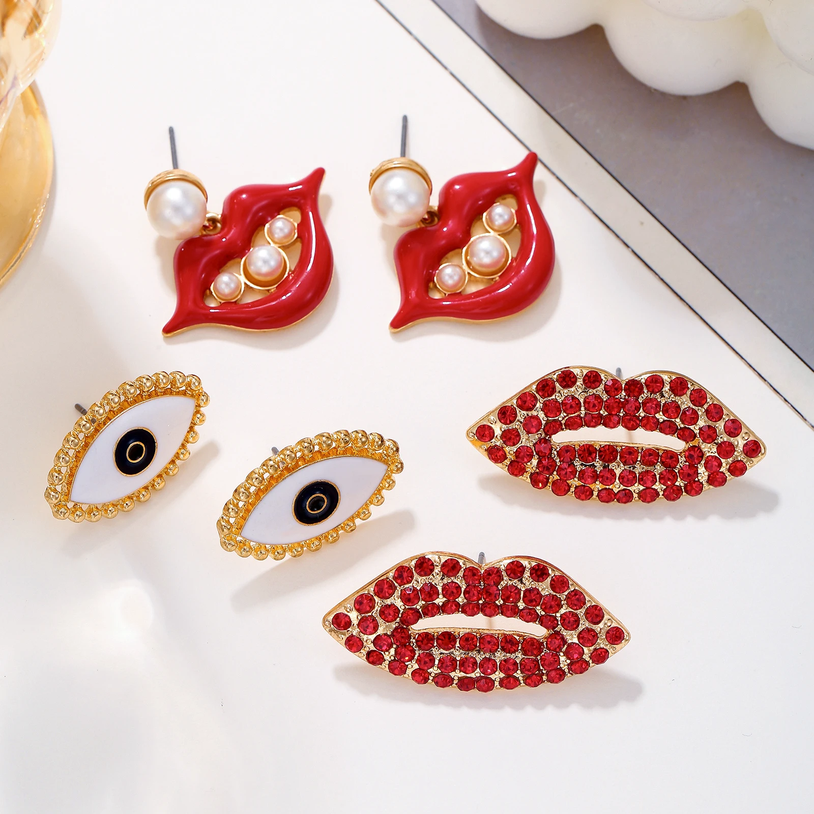 Fashion New Personality Sexy Seduction Red Lips Earrings Studs Eyes Lips Earrings Grandiose Earrings  Womens Big Earrings