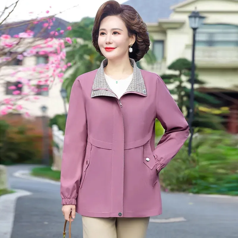 XL-5XL Middle Aged Women Windbreaker Coat Casual Basic Zipper Jacket Spring Autumn Casual Mother Outwear Female Tops With Lined