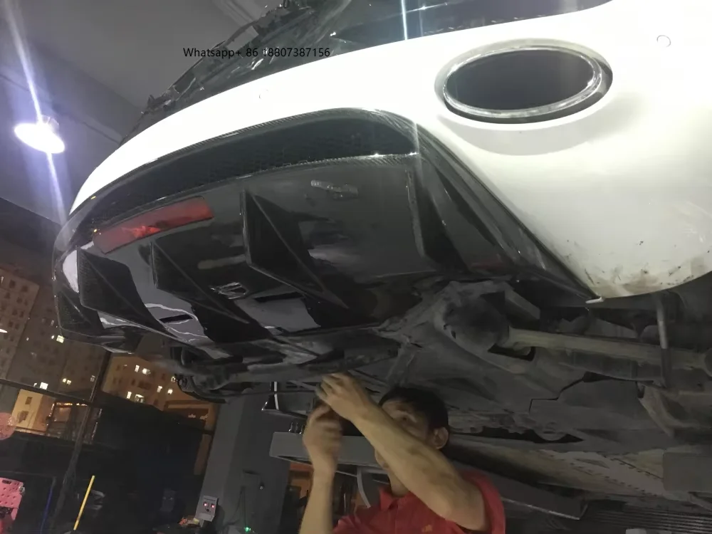 

Suitable forAudi R8 Body Kit Rear Diffuser R8 GT V8 V10 Coupe Two Door 08-16 Carbon Fiber Rear Diffuser