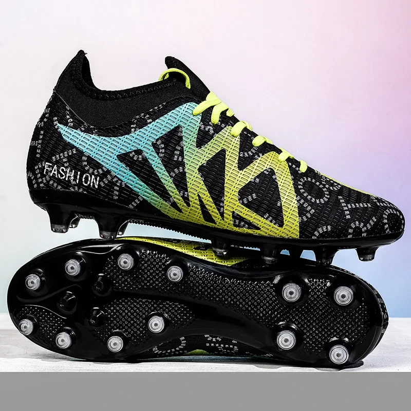 

New Men Football Shoes Fast Football Field Boots Society Cleats Soccer Shoes Professional Ultralight Sneaker Outdoor Training