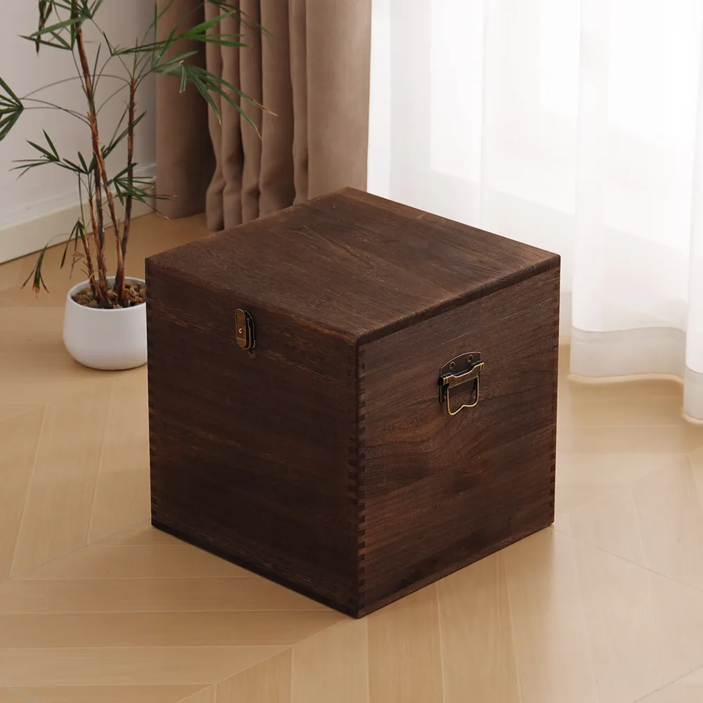 

Solid wood stor age bo x Household large-capacity storage b ox Living room Bedroom sto rage box Clothes sorting