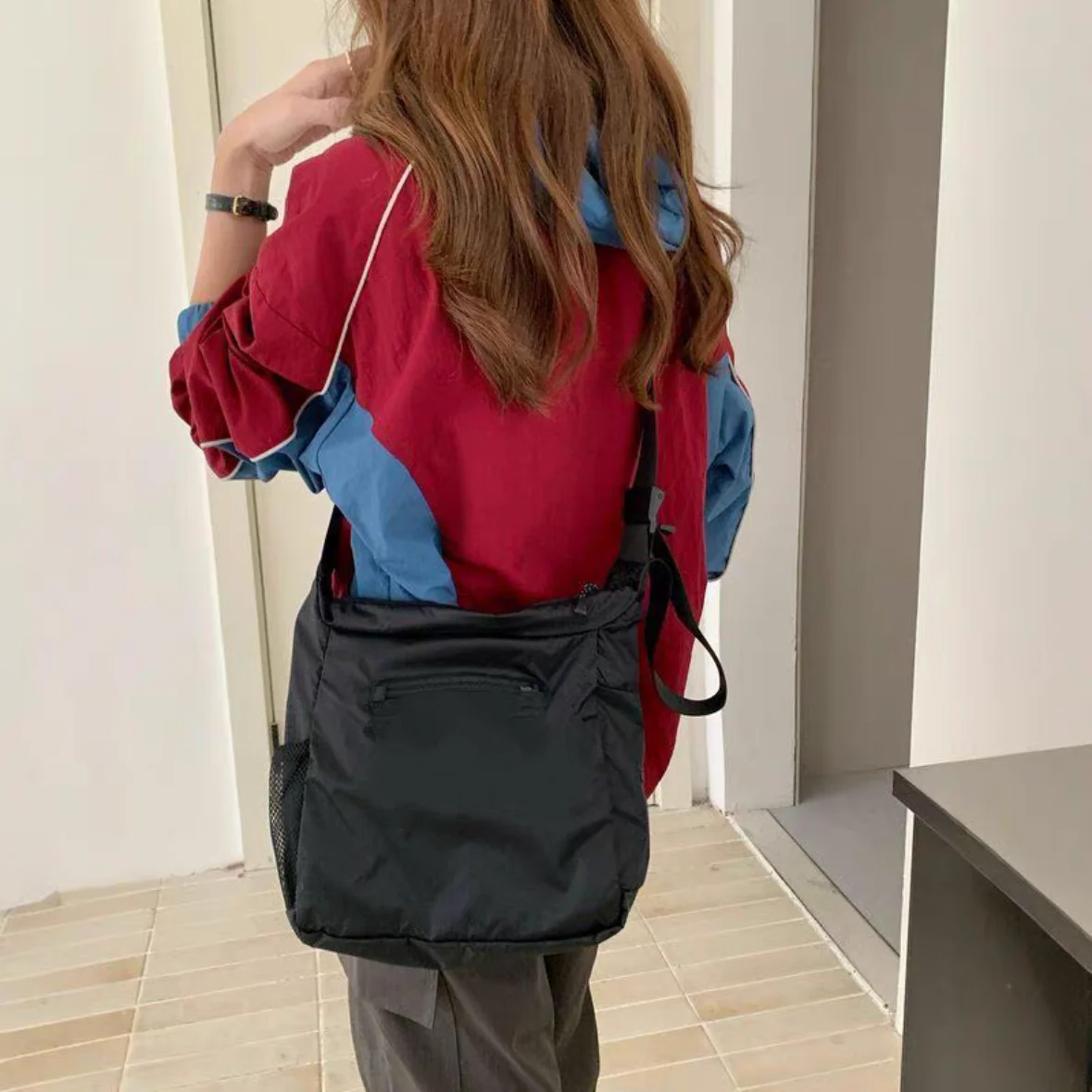 Casual Nylon Single Shoulder Bag Unisex Outdoor Sports Bag Lightweight Multifunctional Crossbody Bag for Men And Women