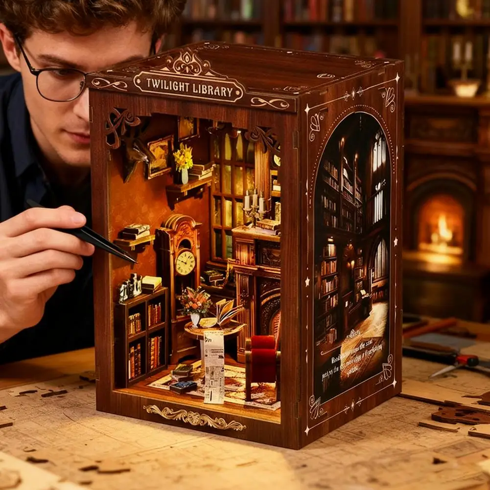 DIY Buchnische Miniatur-Holzpuppenhaus mit Licht Bücherregal-Einsatz Dekorationsmodell für Buchhandlungen Erinnerungen 3D-Puzzle-Montage
