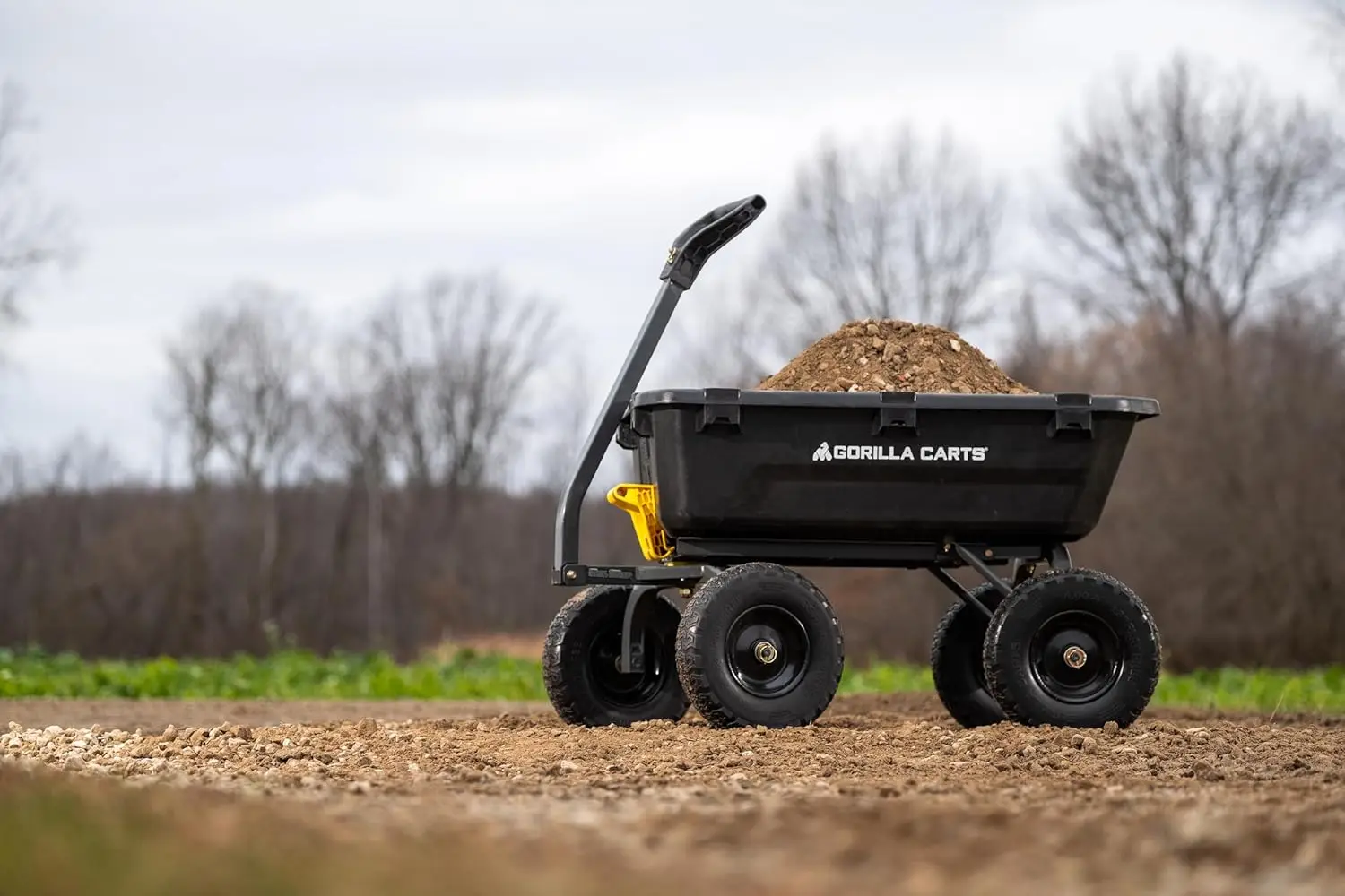 7GCG-NF Heavy-Duty Poly Dump Cart with No-Flat Tires, 7 cu ft, 1200 lb Capacity