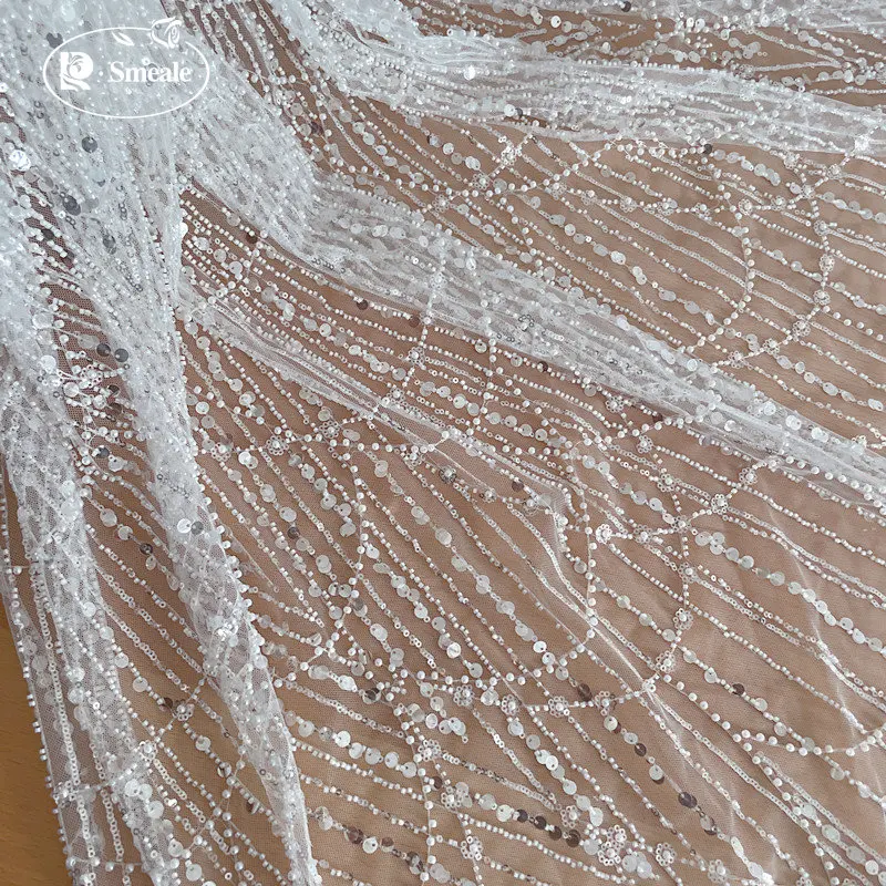 Brautspitzenstoff mit Streifen, Luxuriöses Perlen-Pailletten-Hochzeitskleid, Hochwertiger Maßanfertigungs-Nähstoff, RS4161 – Detail 9