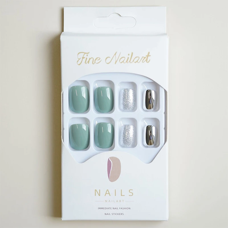 28 ピース/箱フレンチショートフェイクネイルゼリー接着剤付きグリーンシルバー着用可能な偽爪人工リムーバブルプレスオンネイルアート