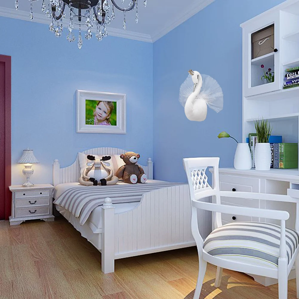 

Crown Swan Wall Mounted White Swan Decor Beautiful Modern Temperament Fan Shaped Tail Bedroom Livingroom Dining Room Decoration