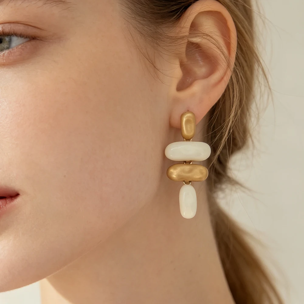 European and American Style Color-Blocking Layered Pendant Earrings, Off-White Matte Gold Splicing Earrings, Women's Holiday and Daily Earrings
