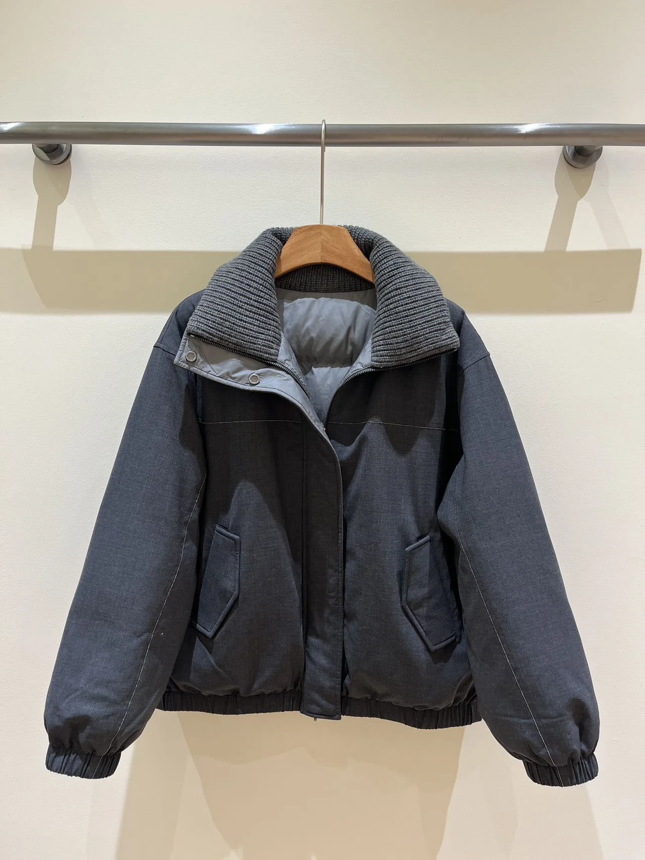 2026 Winter New High-Quality Fashionable Casual Goose Down Jacket For Women, Reversible Wearing, Solid Color