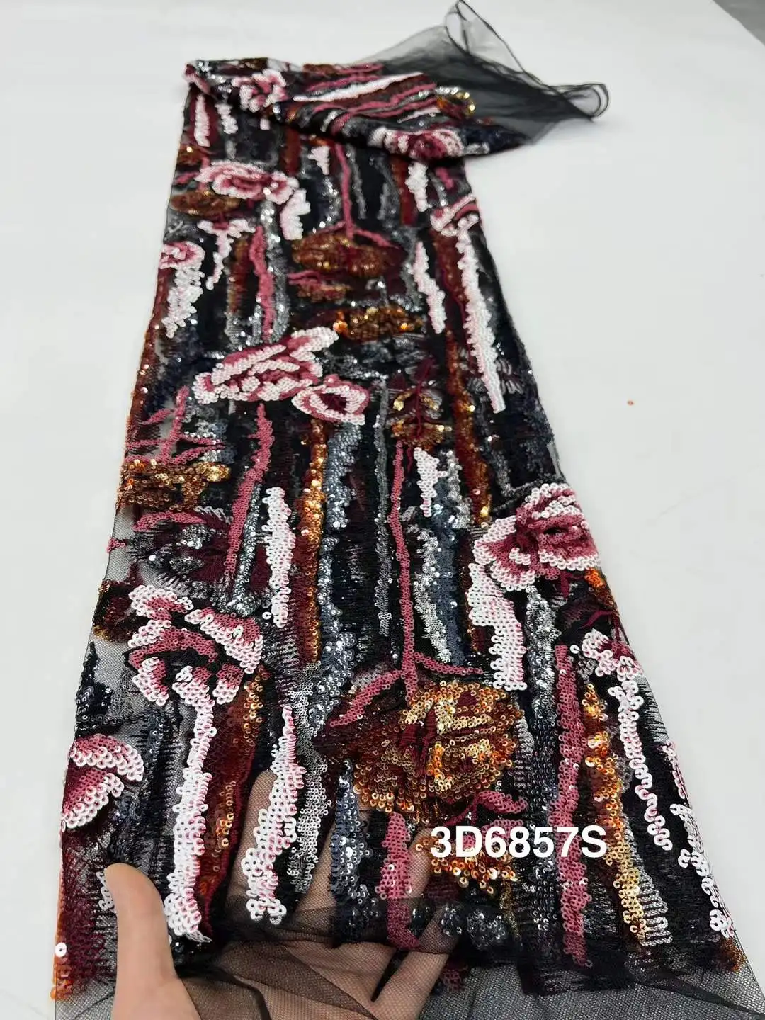 2025 تصميم جديد الأفريقي الترتر أقمشة الدانتيل عالية الجودة الفرنسية النيجيري تول الدانتيل شبكة النسيج لخياطة فساتين حفل زفاف