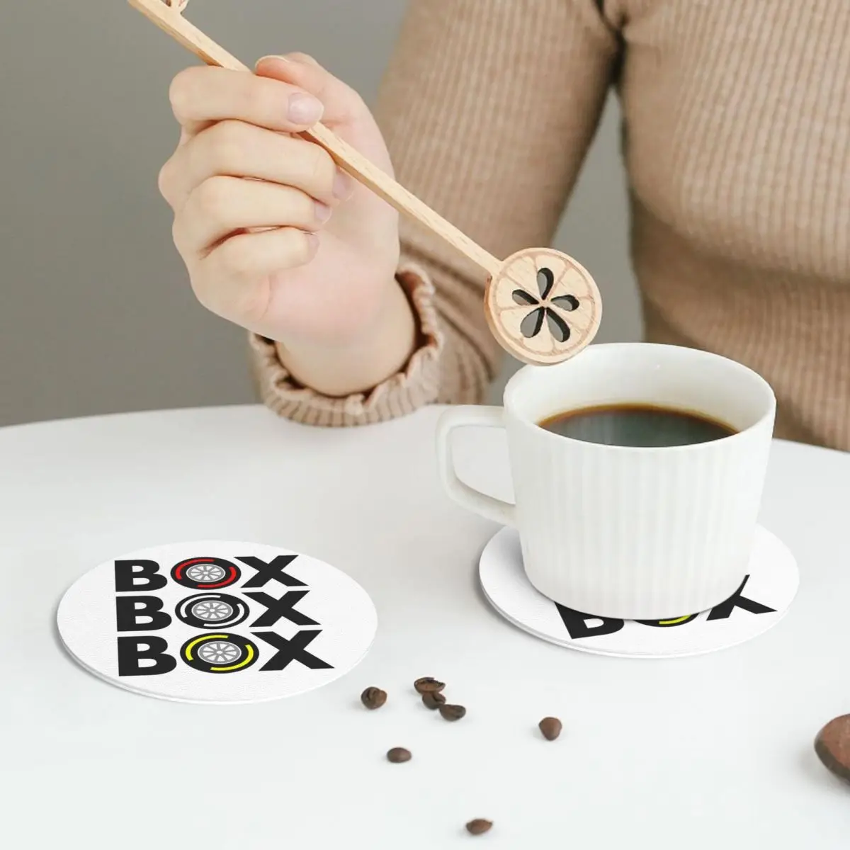 box-box-box-f1-porta-copos-de-pneus-placemats-de-couro-com-isolamento-antiderrapante-tapetes-de-cafe-para-casa-cozinha-conjunto-de-4-almofadas-de-jantar