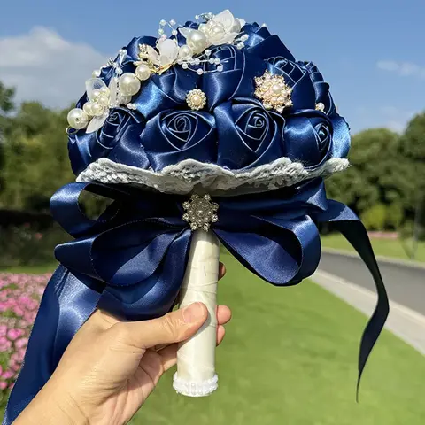 1PC 빈티지 럭셔리 웨딩 신부 꽃 시뮬레이션 실크 인공 장미 꽃다발 진주 체인 라인 석 보석 꽃다발을 들고