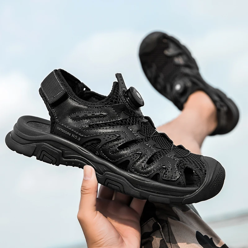 Nowe letnie klapki dla mężczyzn oddychające na zewnątrz buty górskie woda plaża męskie sandały Camping wędkarstwo wspinaczka Aqua Man Sneaker