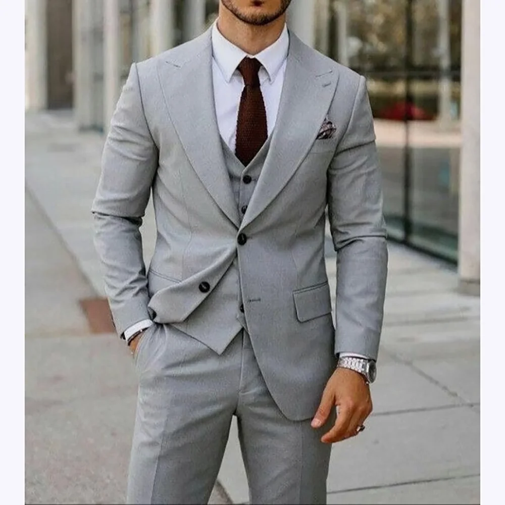 

Серый костюм Slim Fit Мужской комплект из 3-х предметов Однобортный пик с лацканами Формальный блейзер Вечеринка Повседневная офисная умная повседневная куртка Жилет Брюки