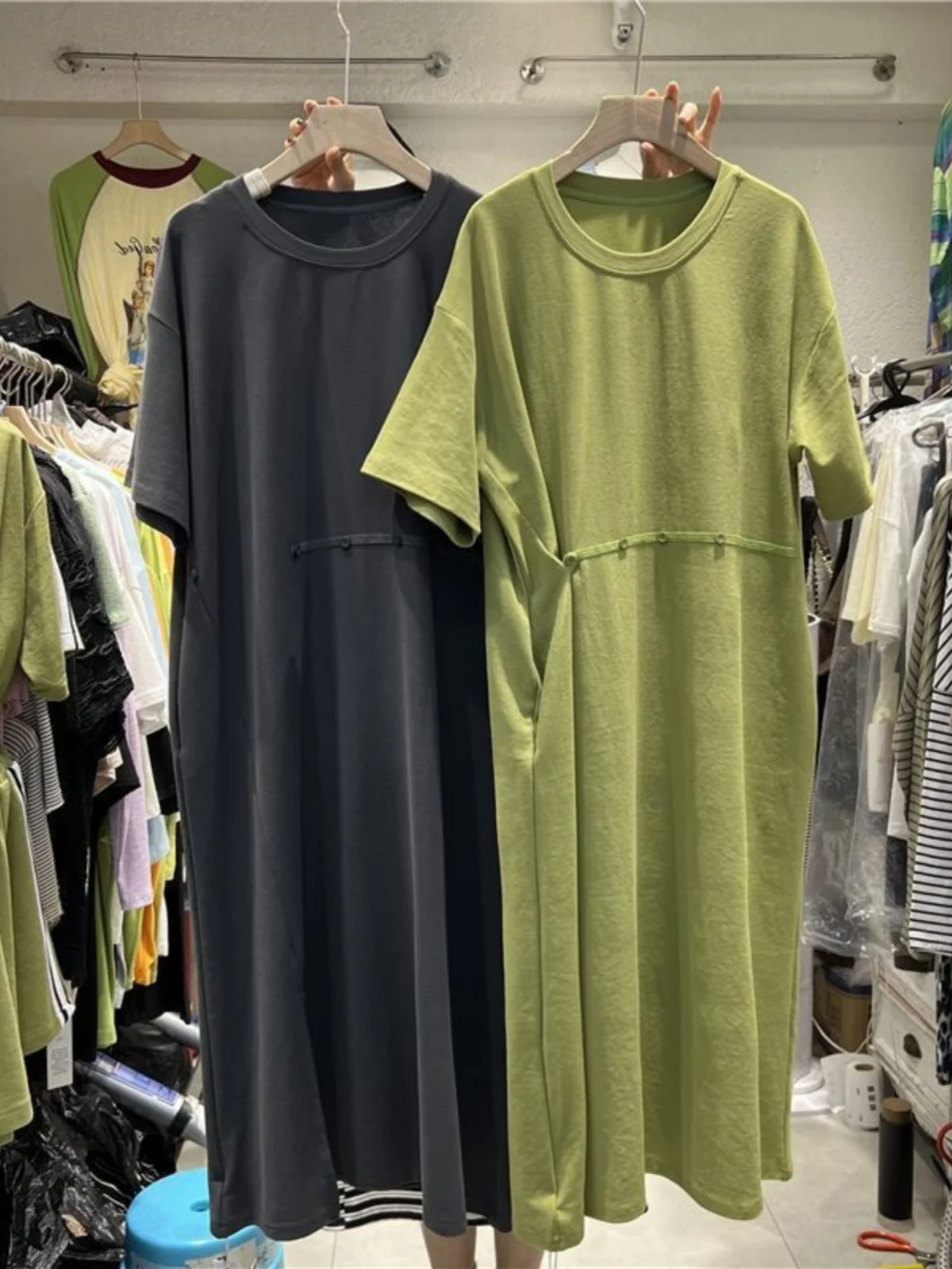 

Extra Large Size Casual ort Sve T-irt Dr Women's Loose Long Over-Knee Dr Ele Simple round Ne Commute Sle