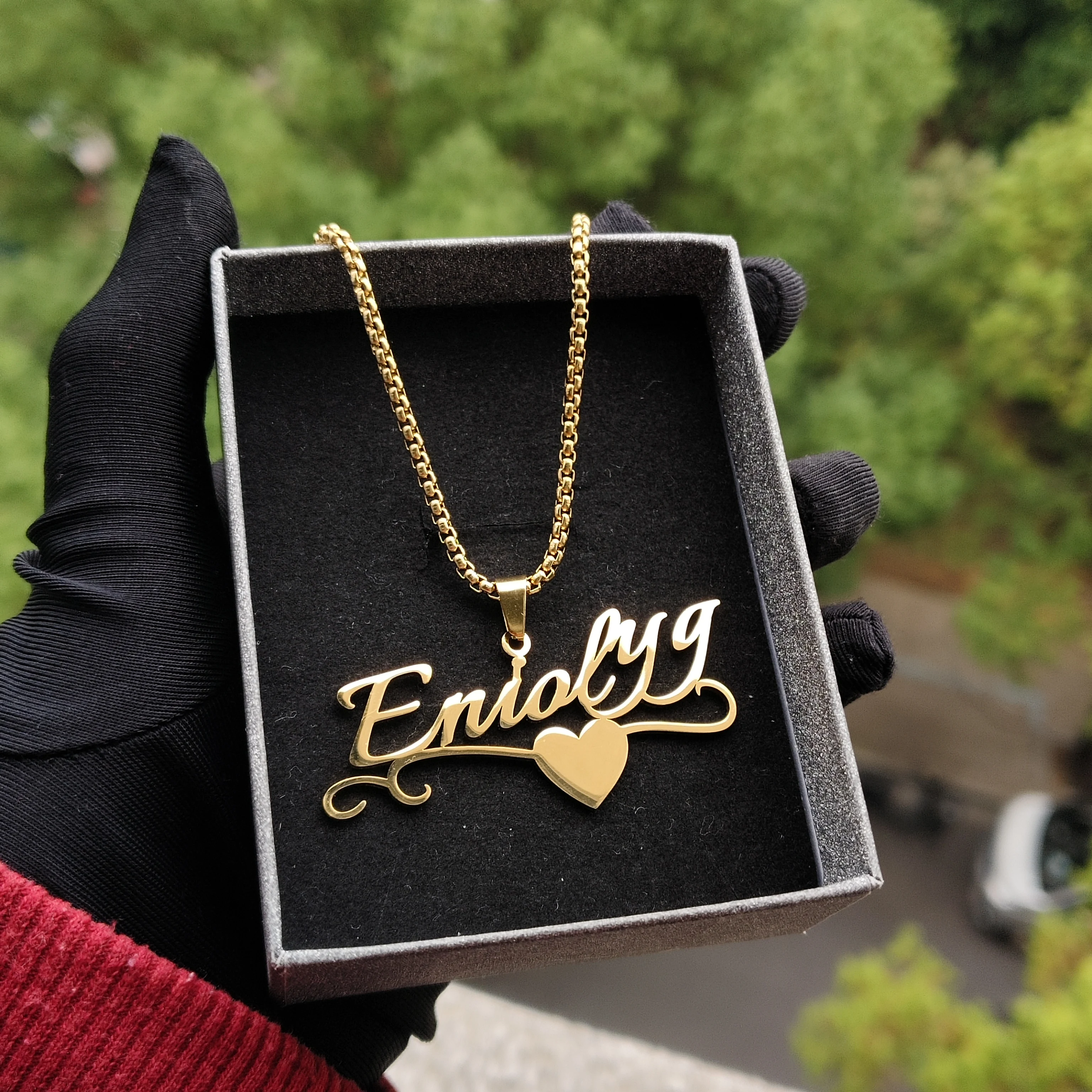 

DHQH Customized NamePendant Necklace Personalized Letter Heart Shaped Pendant Necklace Birthday Gift Manufacturer Direct Sales