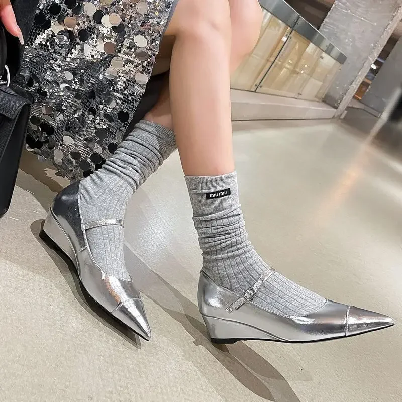 

Women's Spring and Autumn 2025 Slope Heel Shoes Fashion Pointed Shallow Mouth Casual Single Shoes Trendy Versatile Flat Shoes