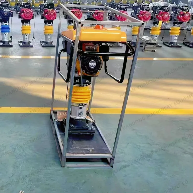 

4.0 Robin Engine HCD-130 Vibratory Tamping Rammer High Configuration Soil Jumping Impact Rammer Hot Selling