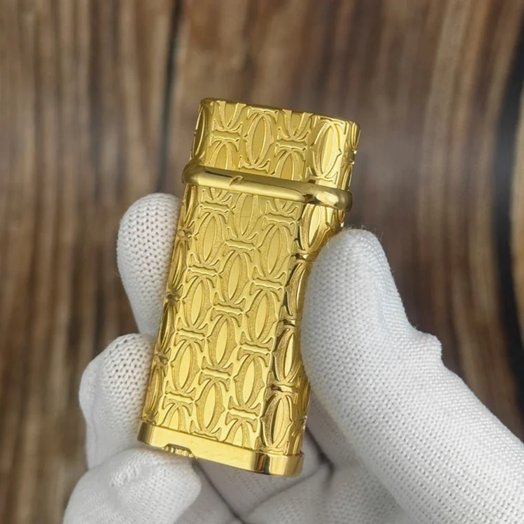 Engraved Flip Lighter Retro Metal Soft Flame Refillable Gas Lighter Male Gift Smoking Collection