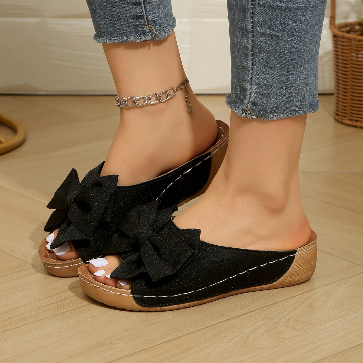 

Women Wedge Sandals Platform Outdoor Sandals 2026 New Leisure Large Size Shoes Women Lightweight Bow Tie Slippers Slides Women