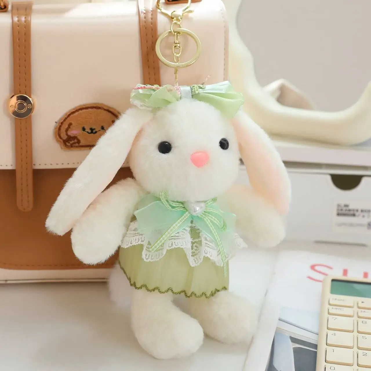 Jellecat's nieuwste hangende oorkonijnrugzakhanger gevuld met knuffels, beeldjes, cartoonanime, schattige cadeaus en leuke pop