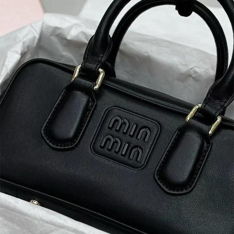 Women\'s small square bag niche retro bowling design handbags for women 2023 hot new commuter versatile shoulder Messenger purses