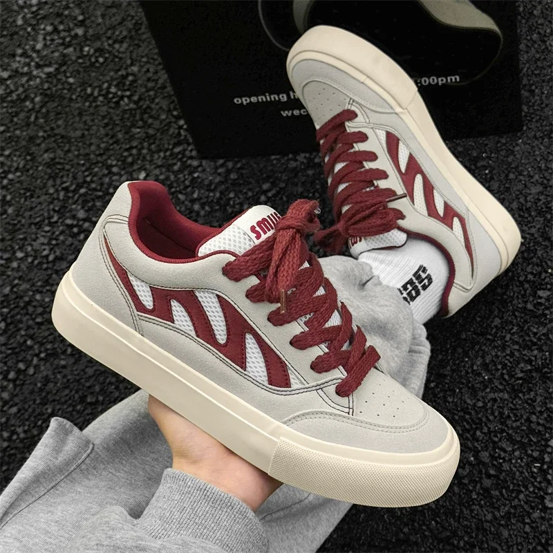 

Spring and Autumn New Board Shoes Korean Version of The Trend of All Casual Small White Shoes Breathable Low-top Sports Shoes