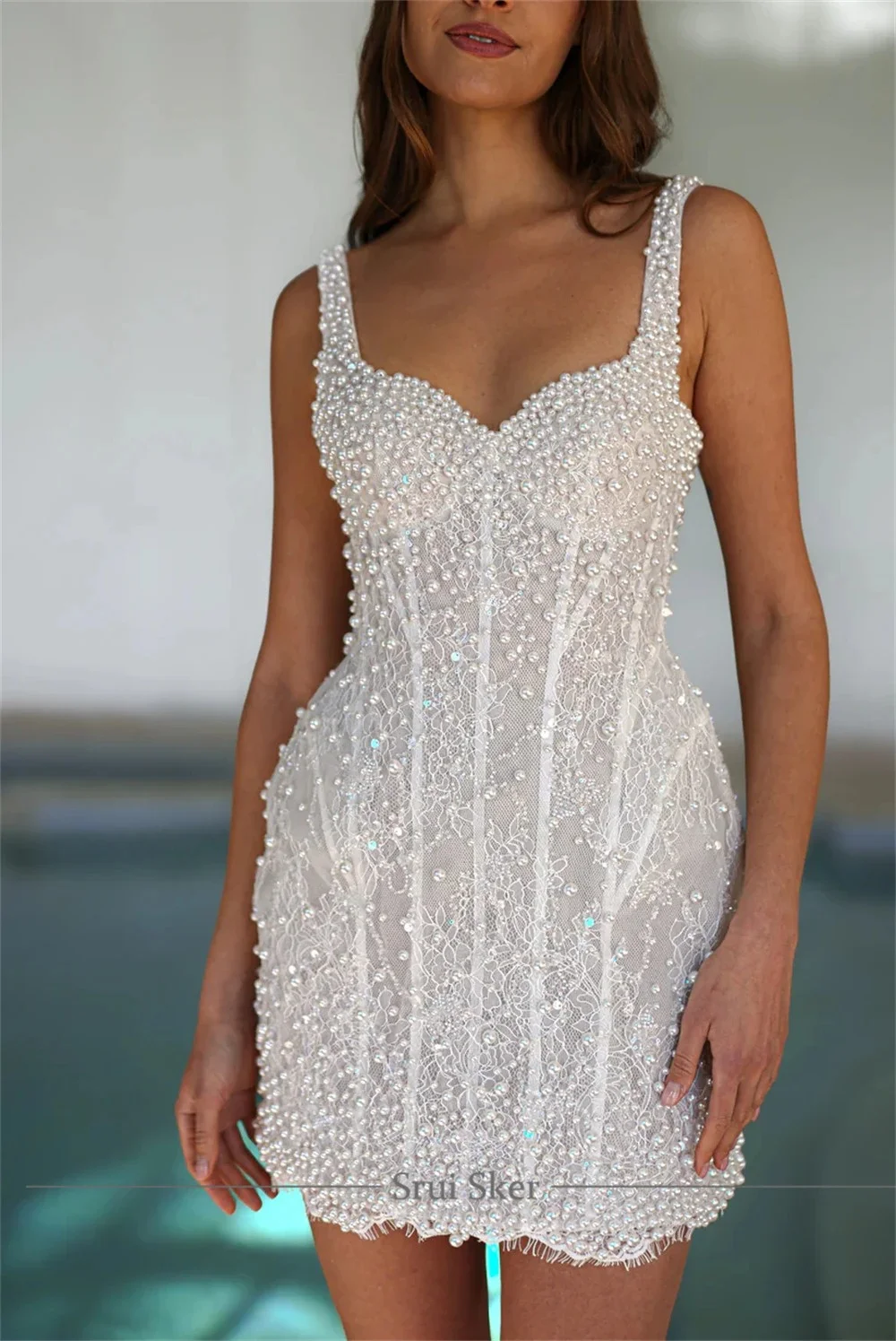 Gaun Pengantin Tokyo Putih Model Sweetheart Neck Tanpa Lengan dengan Ritsleting Belakang dan Payet, Gaun Pengantin Mini Elegan 2025