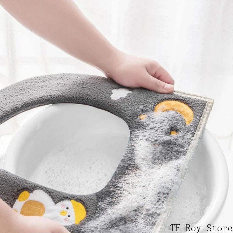 Universal Cartoon Moon Duck Toilet Mat Soft Washable Autumn Winter Zipper Toilet Seat Cushion Closestool Bathroom Accessories