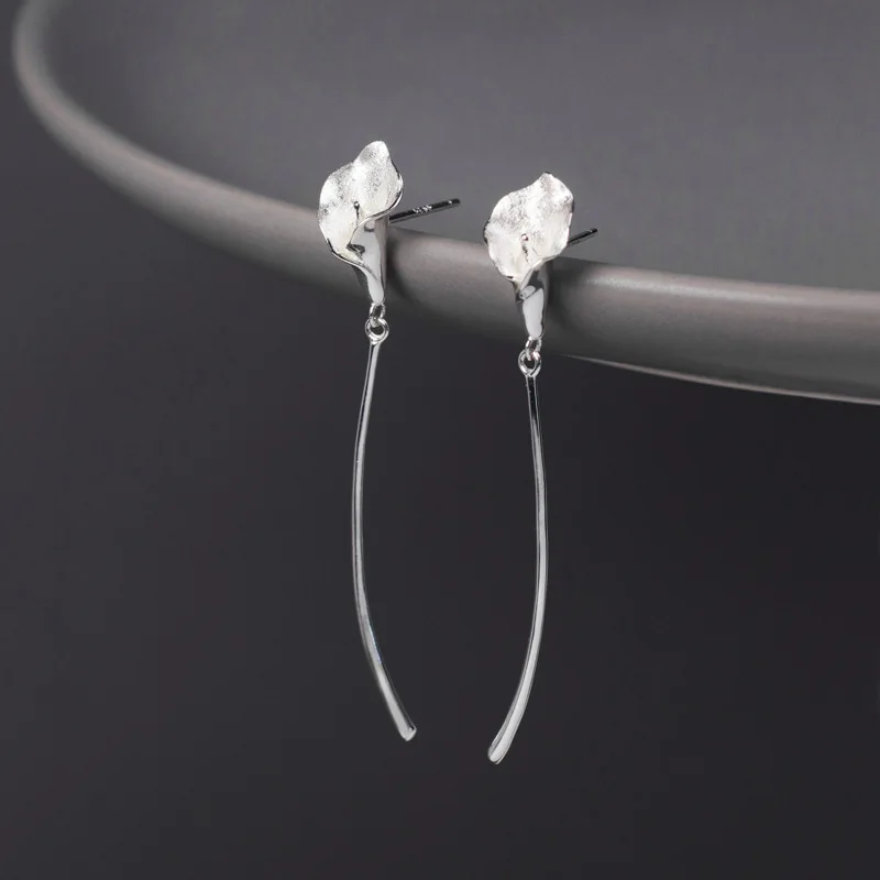 

Original - My Love - S925 sterling silver temperament versatile French elegant calla lily flower earrings