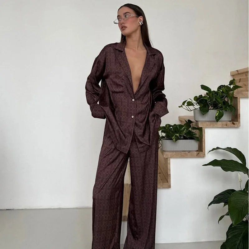 2 Piece Women‘s Pajama Set | European-American Printed Premium Style | Long Sleeve & Long Pants Loose Fit Breathable Wear-Out |