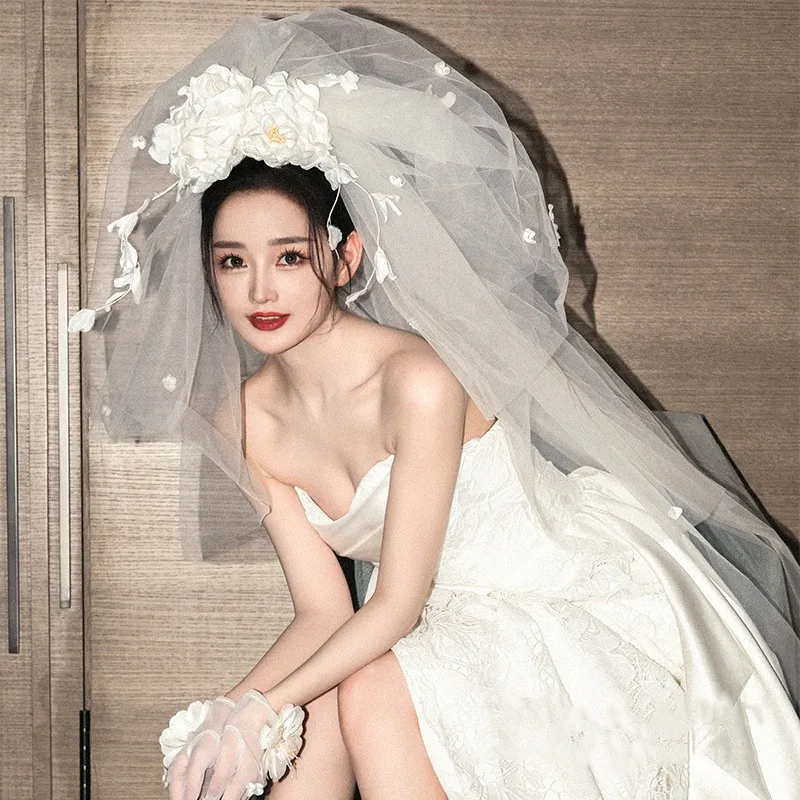 

Flower Wedding Veil Handmade Floral Bouffant Headdress Bridal Veil Exterior Makeup Accessories for Travel Photography